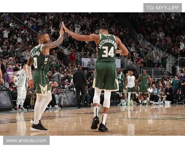 NBA新赛季风云再起超级球星交易震撼联盟格局季后赛前景引热议