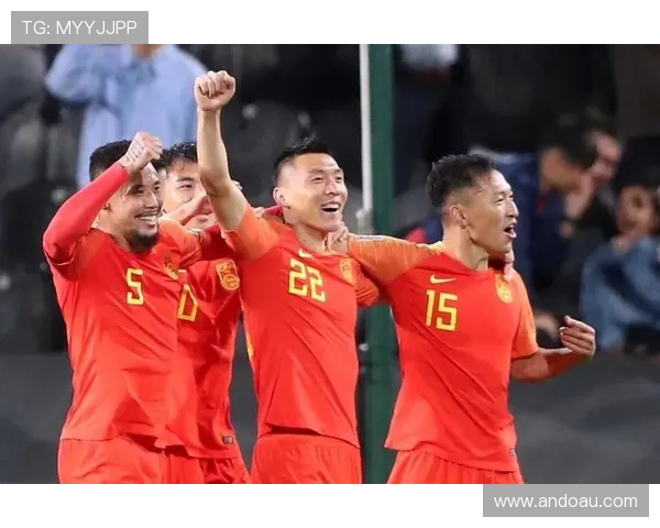 国足迎来关键战役新帅首秀备受关注冲击世界杯希望赛前部署引热议