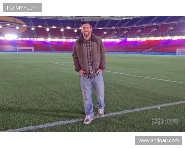 梅西重返巴萨传闻愈演愈烈 球迷期待巨星归来带领球队复兴